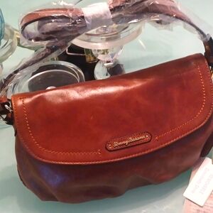 Tommy Bahama Lerum Clutch Crossbody Leather Handbag Cognac NWT